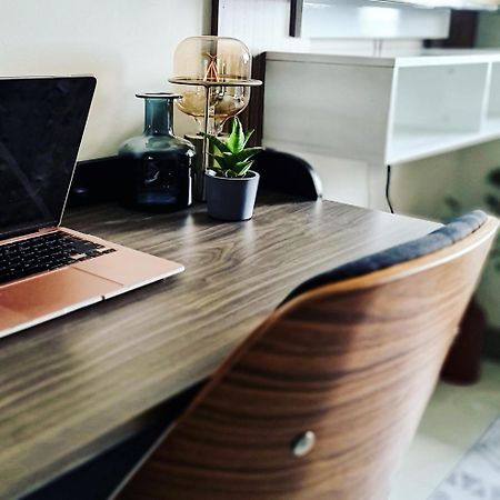 Luxe Bonifacio Global City Taguig Uptown Condo Hotel 1 Bedroom Suite Екстер'єр фото
