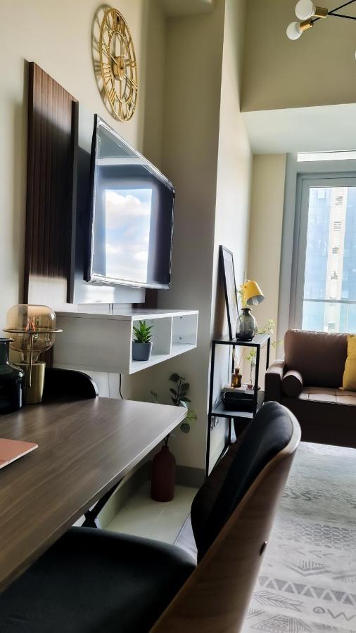Luxe Bonifacio Global City Taguig Uptown Condo Hotel 1 Bedroom Suite Екстер'єр фото