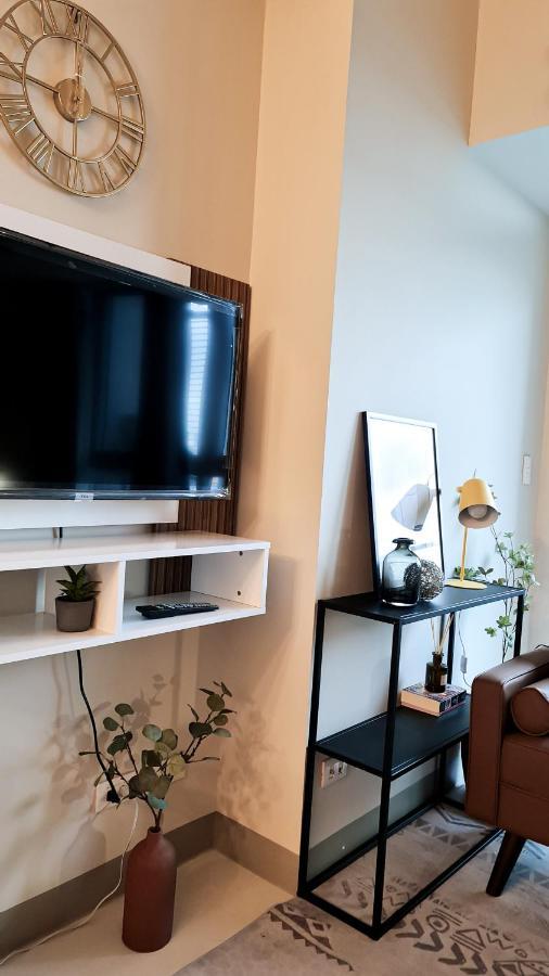 Luxe Bonifacio Global City Taguig Uptown Condo Hotel 1 Bedroom Suite Екстер'єр фото