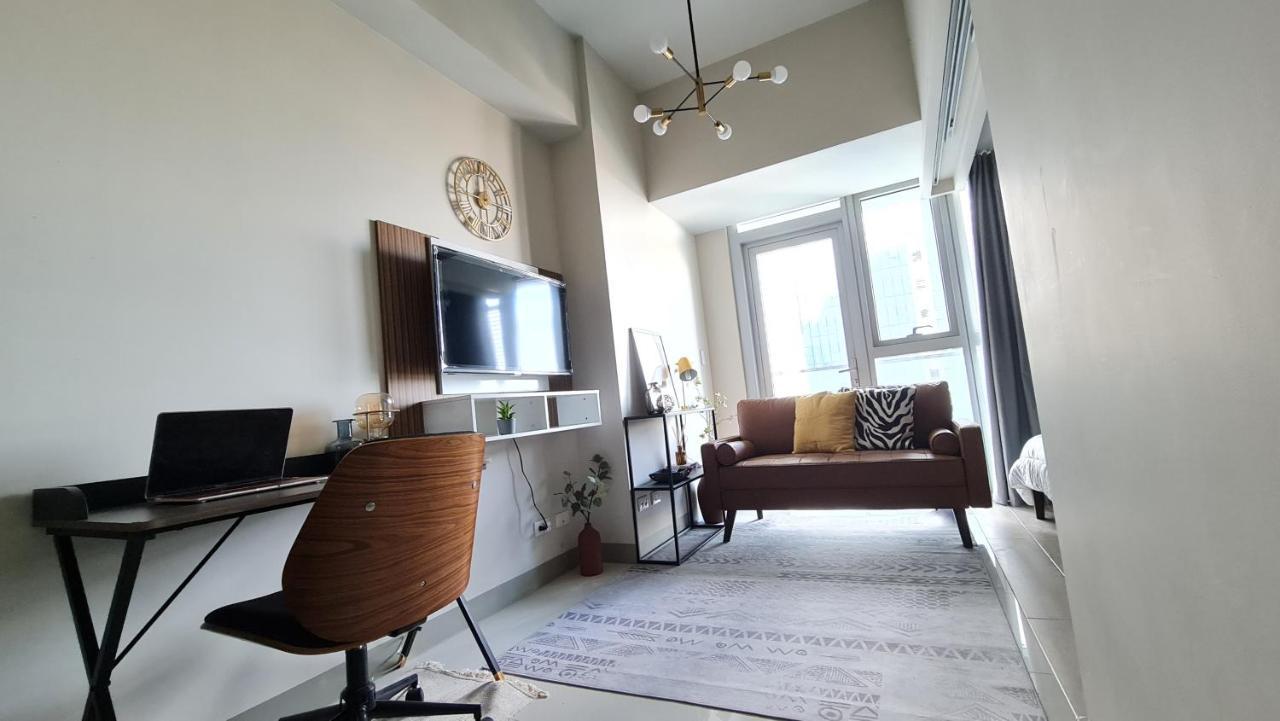 Luxe Bonifacio Global City Taguig Uptown Condo Hotel 1 Bedroom Suite Екстер'єр фото
