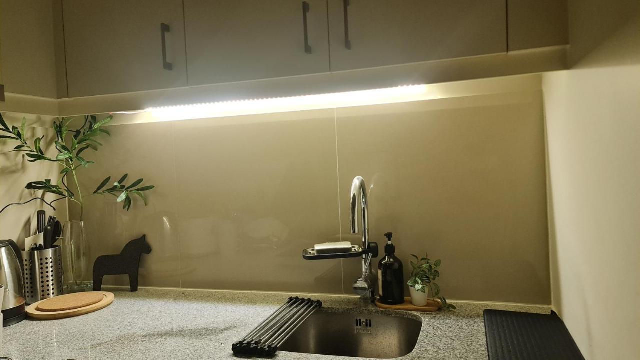 Luxe Bonifacio Global City Taguig Uptown Condo Hotel 1 Bedroom Suite Екстер'єр фото